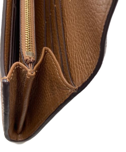 TORY BURCH（トリーバーチ）TORY BURCH (トリーバーチ) BRITTEN ENVELOPE WALLET ブラウンの古着・服飾アイテム