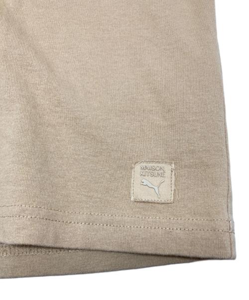 PUMA（プーマ）PUMA (プーマ) MAISON KITSUNE (メゾンキツネ) OVERSIZED TEE/530434-96 ベージュ サイズ:Sの古着・服飾アイテム