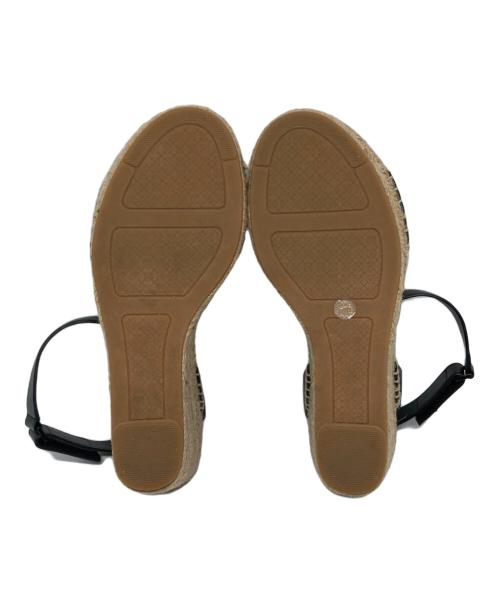TORY BURCH（トリーバーチ）TORY BURCH (トリーバーチ) ウェッジサンダル ブラック×ベージュ サイズ:US7.5の古着・服飾アイテム
