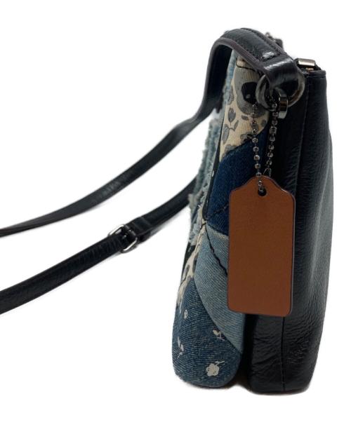 COACH（コーチ）COACH (コーチ) キャニオンキルトデニムクロスボディ/37790 インディゴ サイズ:₋の古着・服飾アイテム