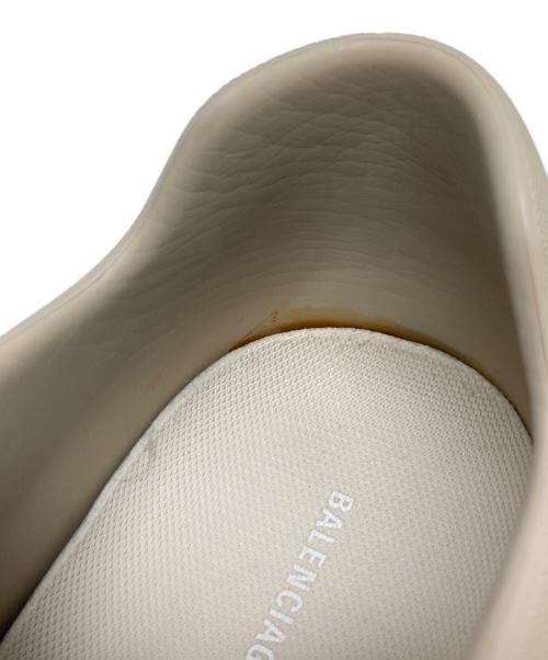 BALENCIAGA（バレンシアガ）BALENCIAGA (バレンシアガ) トリプルS モールド/754000 ベージュ サイズ:40の古着・服飾アイテム