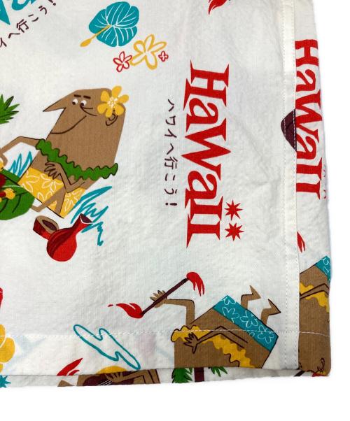 Sun Surf（サンサーフ）Sun Surf (サンサーフ) COTTON SEERSUCKER OPEN SHIRT “TRIP TO HAWAII”/SS39537 アイボリー サイズ:XL 未使用品の古着・服飾アイテム