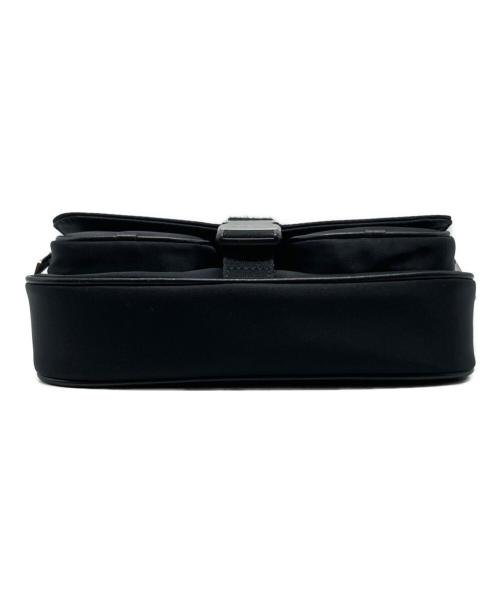 MICHAEL KORS（マイケルコース）MICHAEL KORS (マイケルコース) KHAI(カイ)ミディアムナイロンメッセンジャーバッグ / 35T5S5FM6C ブラックの古着・服飾アイテム
