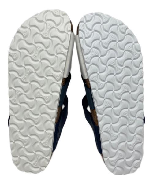 BIRKENSTOCK（ビルケンシュトック）BIRKENSTOCK (ビルケンシュトック) Pisa BS サンダル ホワイト×ネイビー サイズ:24㎝の古着・服飾アイテム
