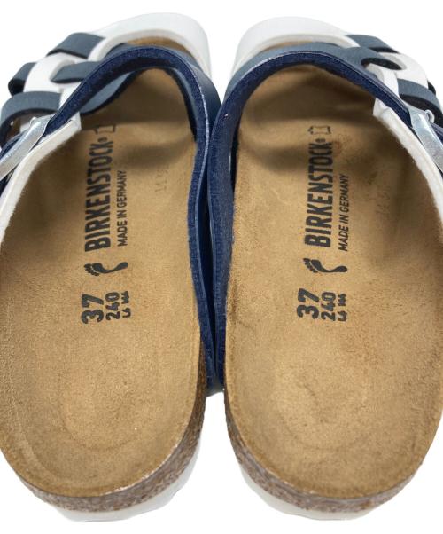 BIRKENSTOCK（ビルケンシュトック）BIRKENSTOCK (ビルケンシュトック) Pisa BS サンダル ホワイト×ネイビー サイズ:24㎝の古着・服飾アイテム