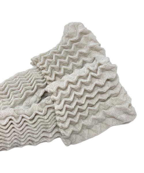 ISSEY MIYAKE（イッセイミヤケ）ISSEY MIYAKE (イッセイミヤケ) プリーツカーディガン / IM12KO768 ベージュ サイズ:2の古着・服飾アイテム