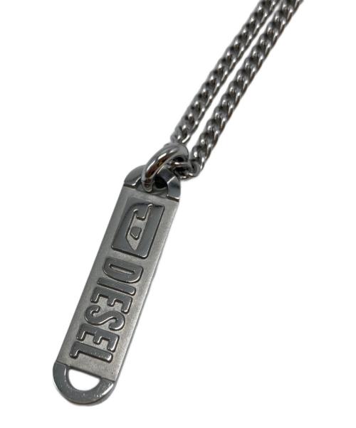 DIESEL（ディーゼル）DIESEL (ディーゼル) ロゴプレートネックレス/DX1228040 シルバー サイズ:₋の古着・服飾アイテム