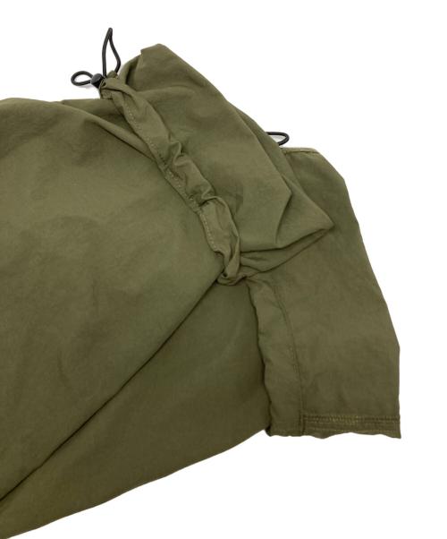 GRAMICCI（グラミチ）GRAMICCI (グラミチ) LOWERCASE (ロウワーケース) 別注NYLON TRACK PANT オリーブ サイズ:L 未使用品の古着・服飾アイテム