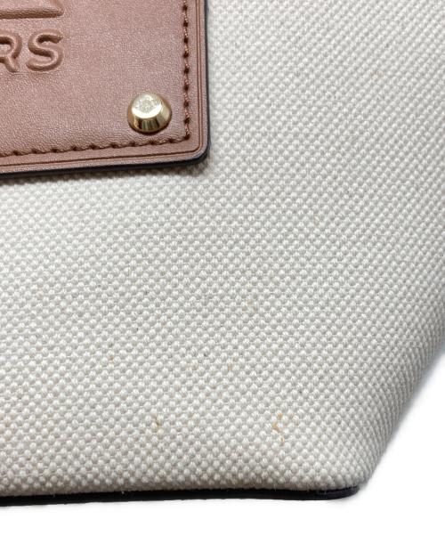 MICHAEL KORS（マイケルコース）MICHAEL KORS (マイケルコース) トップジップ トート ラージ ベージュ×ブラウンの古着・服飾アイテム