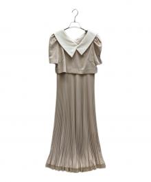 HER LIP TO（ハーリップトゥ）の古着「Butterfly Collar Pleated Dress / 1241305053」｜ベージュ