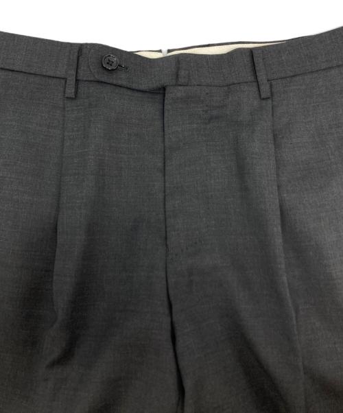Brilla per il gusto（ブリッラ ペル イルグースト）Brilla per il gusto (ブリッラ ペル イルグースト) LORO PIANA FABRIC 1プリーツ スラックス / 24-23-0819-015 グレー サイズ:44の古着・服飾アイテム