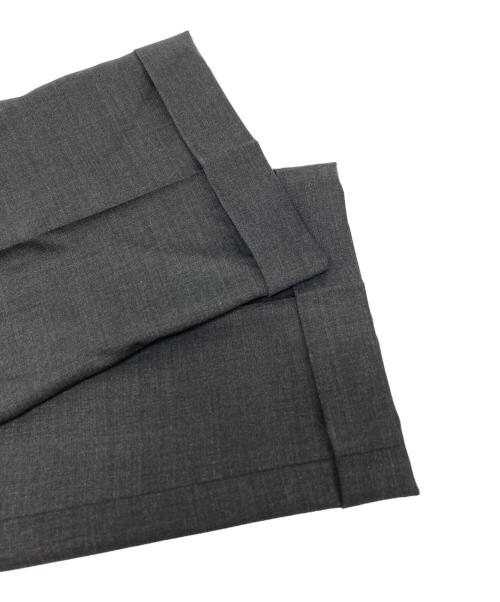Brilla per il gusto（ブリッラ ペル イルグースト）Brilla per il gusto (ブリッラ ペル イルグースト) LORO PIANA FABRIC 1プリーツ スラックス / 24-23-0819-015 グレー サイズ:44の古着・服飾アイテム