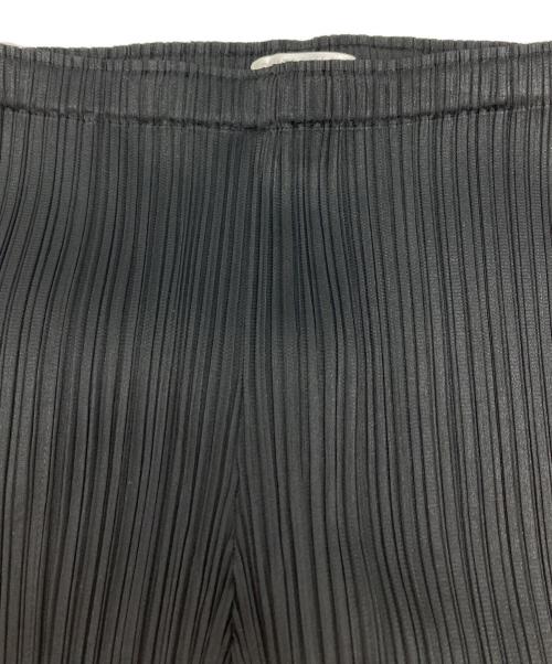PLEATS PLEASE（プリーツプリーズ）PLEATS PLEASE (プリーツプリーズ) ストレートプリーツパンツ / PP55JF111/3 ブラック サイズ:-の古着・服飾アイテム