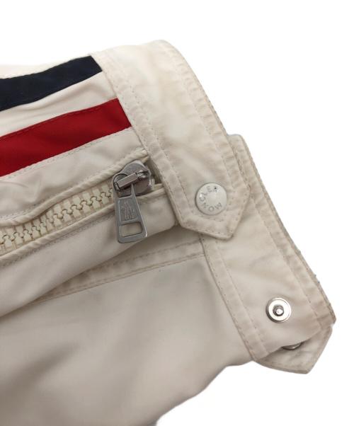 MONCLER（モンクレール）MONCLER (モンクレール) ライダースジャケット / 101-092-40069-50 ホワイト サイズ:1の古着・服飾アイテム