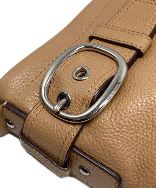 COACH（コーチ）COACH (コーチ) イースト ウェスト ダッフル ショルダーバッグ ベージュの古着・服飾アイテム