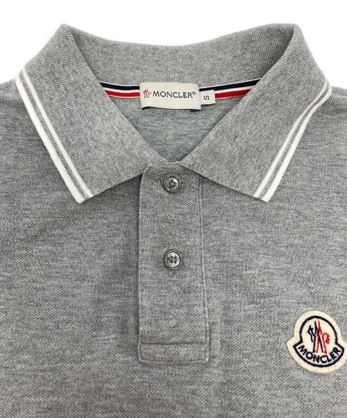 MONCLER（モンクレール）MONCLER (モンクレール) ポロシャツ / 131-091-83043-00 グレー サイズ:Sの古着・服飾アイテム