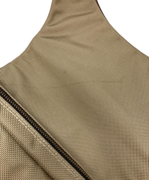 LIN-KU（リンク）lin-ku (リンク) ショルダーバッグ カーキの古着・服飾アイテム