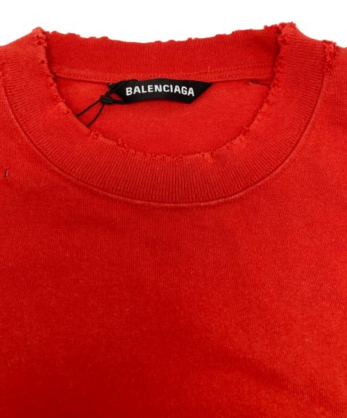 BALENCIAGA（バレンシアガ）BALENCIAGA (バレンシアガ) デストロイ加工 ワンポイント ロゴ ヘビーウェイト クルーネック レッド サイズ:Sの古着・服飾アイテム