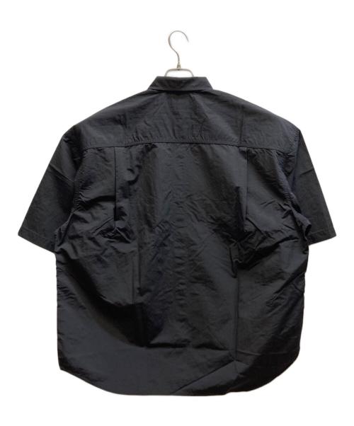 COMME des GARCONS HOMME（コムデギャルソン オム）COMME des GARCONS HOMME (コムデギャルソン オム) ナイロンタッサー シャツ / HQ-B021 ブラック サイズ:L 未使用品の古着・服飾アイテム