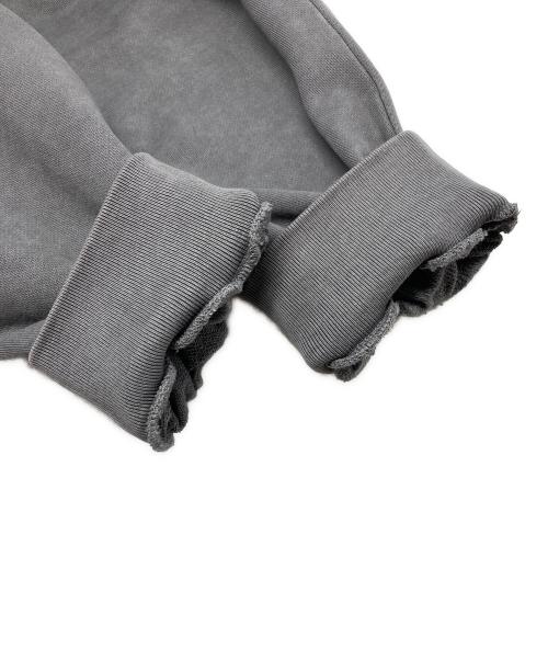 HVS（エイチブイエス）HVS (エイチブイエス) KANYE WESTプリントフーディー グレー サイズ:2XLの古着・服飾アイテム