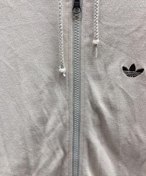 adidas（アディダス）adidas (アディダス) フーデッドトラックジャケット / AGC005 ベージュ×ブラウン サイズ:Lの古着・服飾アイテム