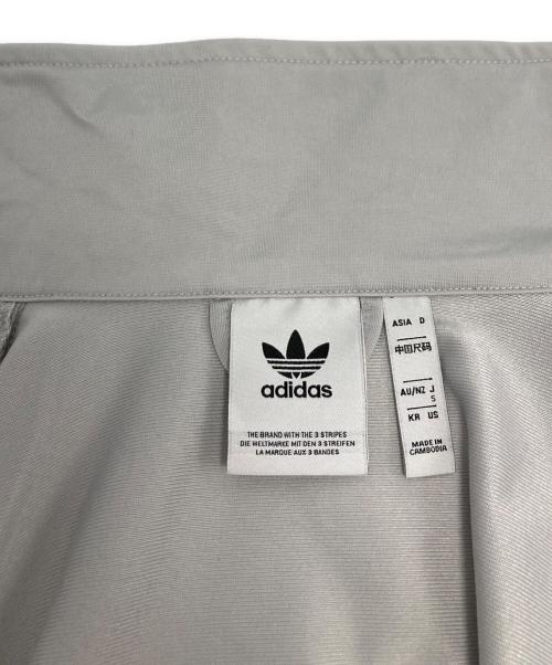 adidas（アディダス）adidas (アディダス) アディカラー クラシックス ファイヤーバード トラックトップ / JP2542 グレー サイズ:J Sの古着・服飾アイテム