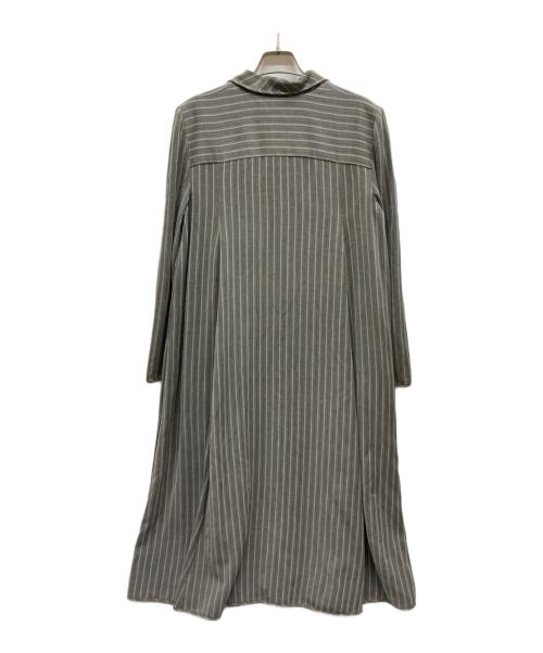 GIORGIO ARMANI（ジョルジオアルマーニ）GIORGIO ARMANI (ジョルジオアルマーニ) ストライプコート グレー サイズ:38の古着・服飾アイテム