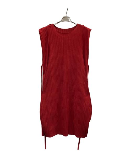 me ISSEY MIYAKE（ミーイッセイ ミヤケ）me ISSEY MIYAKE (ミーイッセイ ミヤケ) プリーツノースリーブワンピース/MI94KH656 レッド サイズ:₋の古着・服飾アイテム