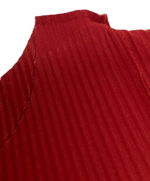 me ISSEY MIYAKE（ミーイッセイ ミヤケ）me ISSEY MIYAKE (ミーイッセイ ミヤケ) プリーツノースリーブワンピース/MI94KH656 レッド サイズ:₋の古着・服飾アイテム