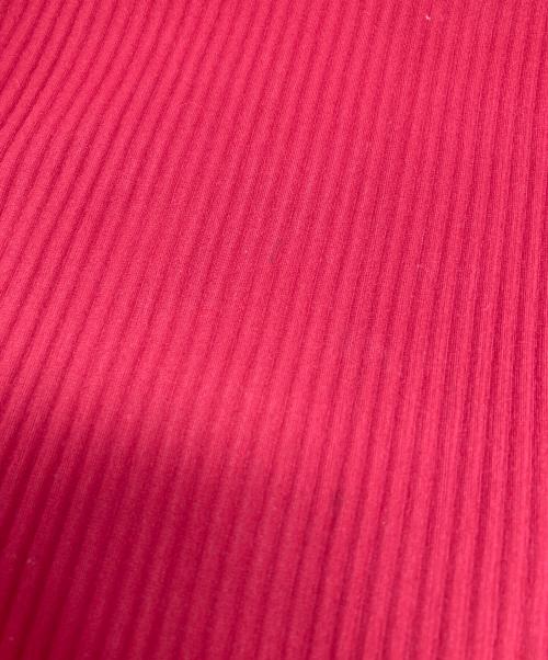me ISSEY MIYAKE（ミーイッセイ ミヤケ）me ISSEY MIYAKE (ミーイッセイ ミヤケ) プリーツノースリーブワンピース/MI94KH656 レッド サイズ:₋の古着・服飾アイテム
