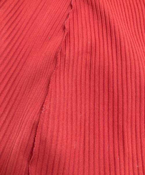 me ISSEY MIYAKE（ミーイッセイ ミヤケ）me ISSEY MIYAKE (ミーイッセイ ミヤケ) プリーツノースリーブワンピース/MI94KH656 レッド サイズ:₋の古着・服飾アイテム
