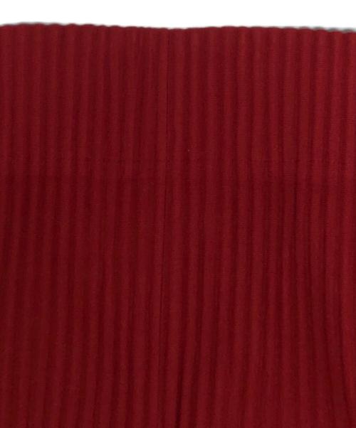 me ISSEY MIYAKE（ミーイッセイ ミヤケ）me ISSEY MIYAKE (ミーイッセイ ミヤケ) ハイネックプリーツカーディガン/MI94KO657 レッド サイズ:₋の古着・服飾アイテム