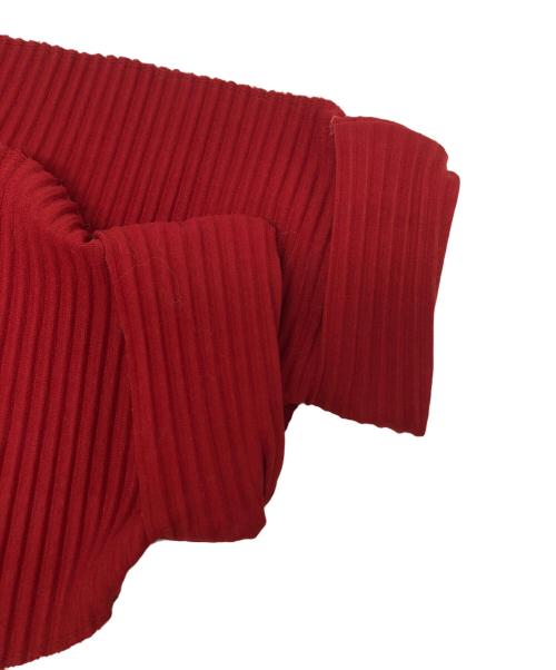 me ISSEY MIYAKE（ミーイッセイ ミヤケ）me ISSEY MIYAKE (ミーイッセイ ミヤケ) ハイネックプリーツカーディガン/MI94KO657 レッド サイズ:₋の古着・服飾アイテム