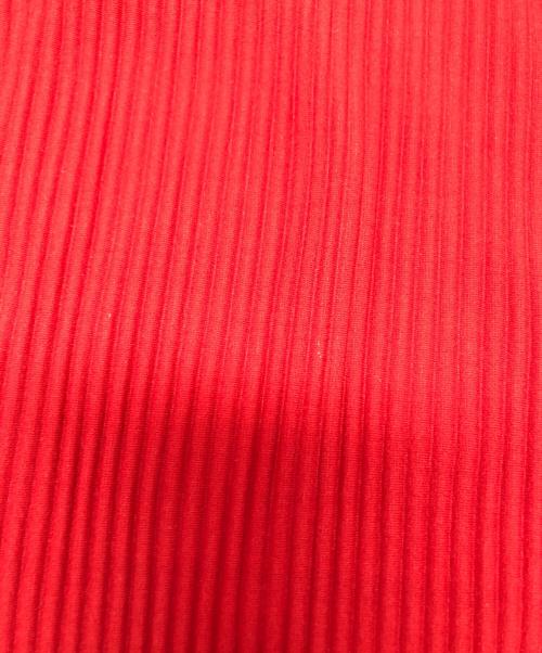 me ISSEY MIYAKE（ミーイッセイ ミヤケ）me ISSEY MIYAKE (ミーイッセイ ミヤケ) ハイネックプリーツカーディガン/MI94KO657 レッド サイズ:₋の古着・服飾アイテム