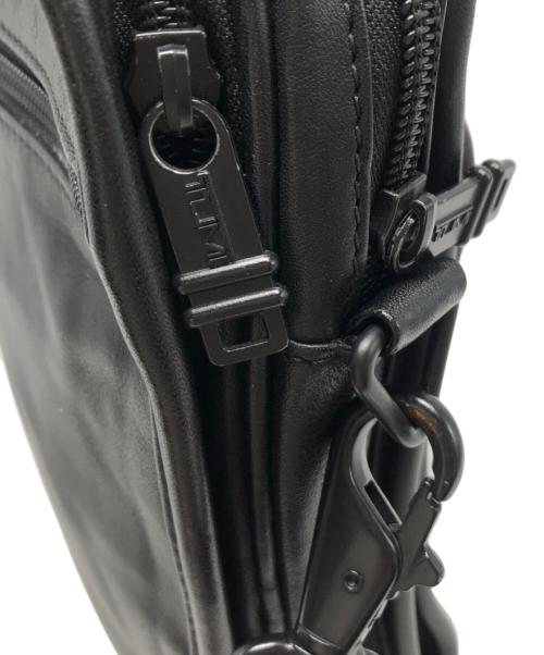 TUMI（トゥミ）TUMI (トゥミ) レザーショルダーバッグ/997D3 ブラック サイズ:₋の古着・服飾アイテム