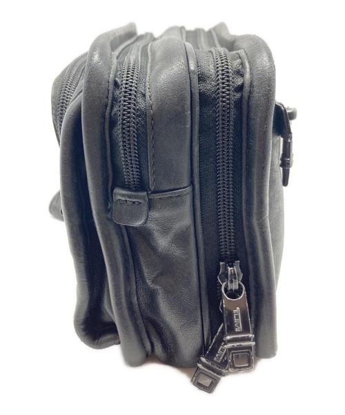 TUMI（トゥミ）TUMI (トゥミ) オーガナイザー レザーセカンドバッグ/92104DH ブラック サイズ:₋の古着・服飾アイテム