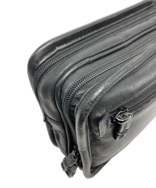 TUMI（トゥミ）TUMI (トゥミ) オーガナイザー レザーセカンドバッグ/92104DH ブラック サイズ:₋の古着・服飾アイテム