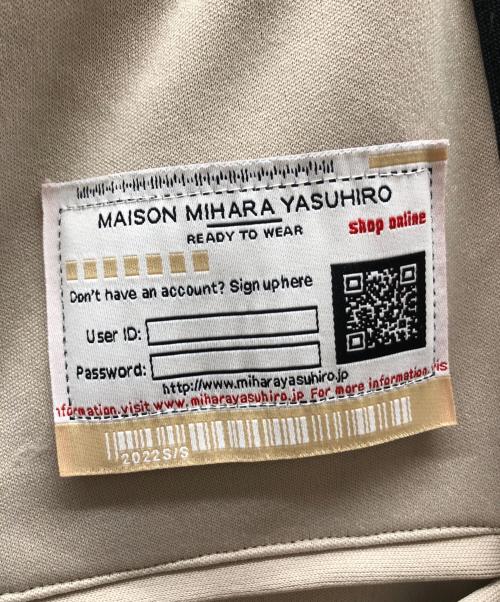 Maison MIHARA YASUHIRO（メゾン ミハラ ヤスヒロ）Maison MIHARA YASUHIRO (メゾン ミハラ ヤスヒロ) ツイストトラックパンツ ベージュ サイズ:46の古着・服飾アイテム