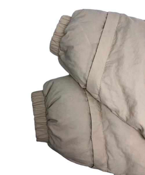 YOKE（ヨーク）YOKE (ヨーク) MULTI DETACHABLE RV DOWN JACKET / YK23FW0529B ベージュ サイズ:2の古着・服飾アイテム