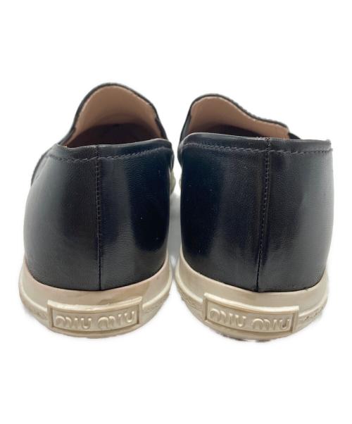 MIU MIU（ミュウミュウ）MIU MIU (ミュウミュウ) ローカットスニーカー ブラック サイズ:361/2の古着・服飾アイテム