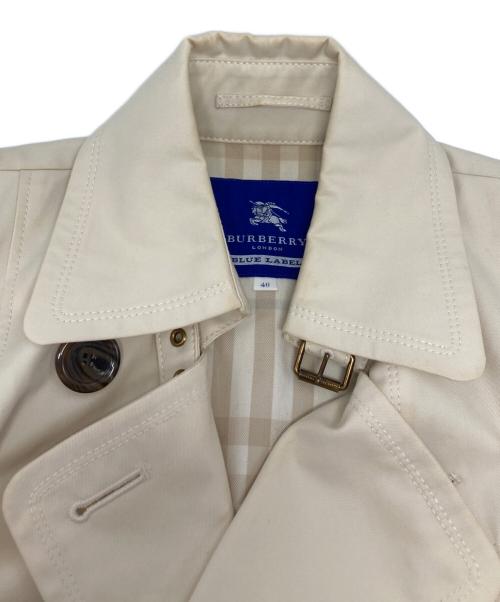 BURBERRY BLUE LABEL（バーバリー ブルー レーベル）BURBERRY BLUE LABEL (バーバリー ブルー レーベル) トレンチコート/FR530-275-02 アイボリー サイズ:40の古着・服飾アイテム