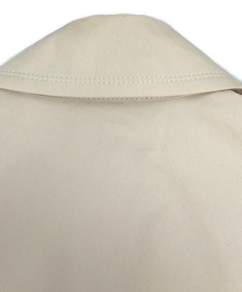 BURBERRY BLUE LABEL（バーバリー ブルー レーベル）BURBERRY BLUE LABEL (バーバリー ブルー レーベル) トレンチコート/FR530-275-02 アイボリー サイズ:40の古着・服飾アイテム