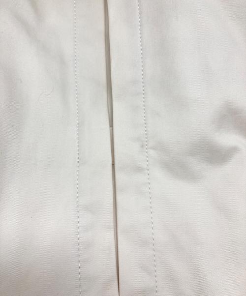 BURBERRY BLUE LABEL（バーバリー ブルー レーベル）BURBERRY BLUE LABEL (バーバリー ブルー レーベル) トレンチコート/FR530-275-02 アイボリー サイズ:40の古着・服飾アイテム