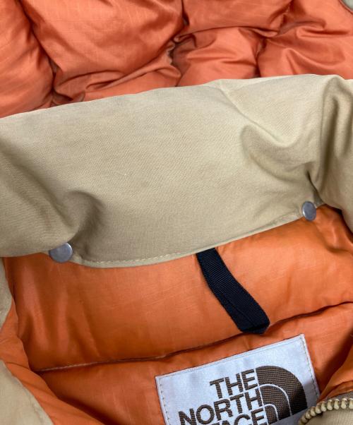 THE NORTH FACE（ザ ノース フェイス）THE NORTH FACE (ザ ノース フェイス) ダウンジャケット/NDH-1015 ベージュ サイズ:Mの古着・服飾アイテム