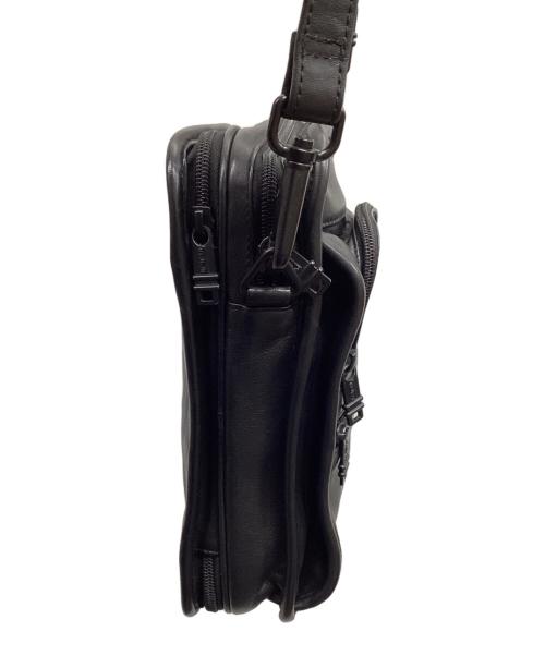 TUMI（トゥミ）TUMI (トゥミ) レザーショルダーバッグ/997D3 ブラック サイズ:-の古着・服飾アイテム
