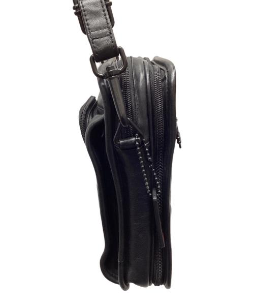 TUMI（トゥミ）TUMI (トゥミ) レザーショルダーバッグ/997D3 ブラック サイズ:-の古着・服飾アイテム