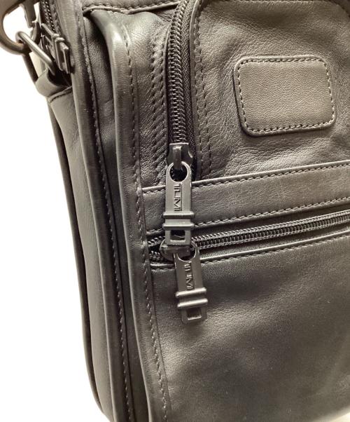 TUMI（トゥミ）TUMI (トゥミ) レザーショルダーバッグ/997D3 ブラック サイズ:-の古着・服飾アイテム