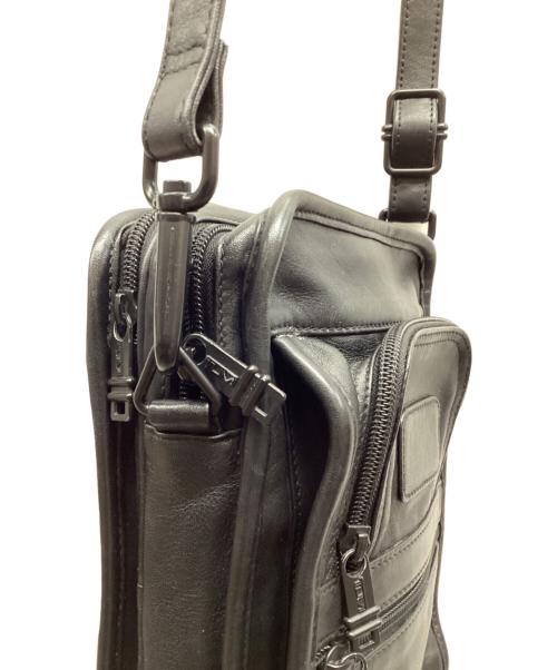 TUMI（トゥミ）TUMI (トゥミ) レザーショルダーバッグ/997D3 ブラック サイズ:-の古着・服飾アイテム