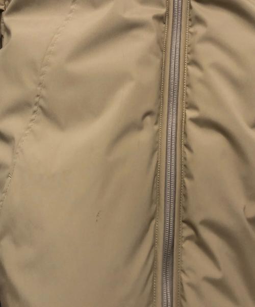 DESCENTE（デサント）DESCENTE (デサント) SHIPS JET BLUE (シップスジェットブルー) ダウンジャケット/D0R-T9875 ベージュ サイズ:Mの古着・服飾アイテム