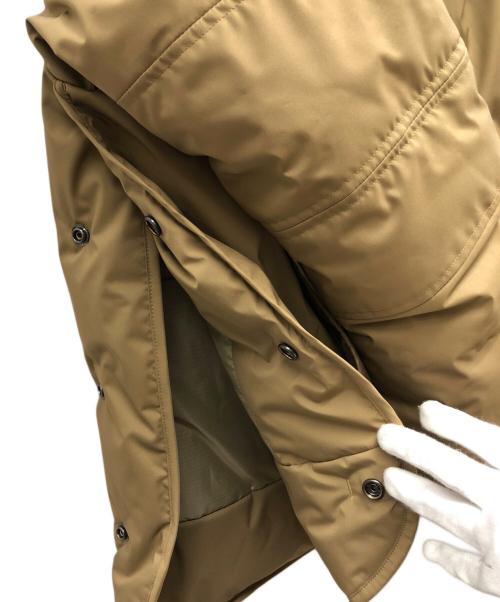 DESCENTE（デサント）DESCENTE (デサント) SHIPS JET BLUE (シップスジェットブルー) ダウンジャケット/D0R-T9875 ベージュ サイズ:Mの古着・服飾アイテム
